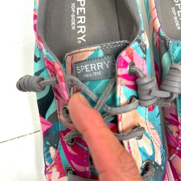 Sperry Crest Vibe Coral Sneakers. - Picture 8 of 12